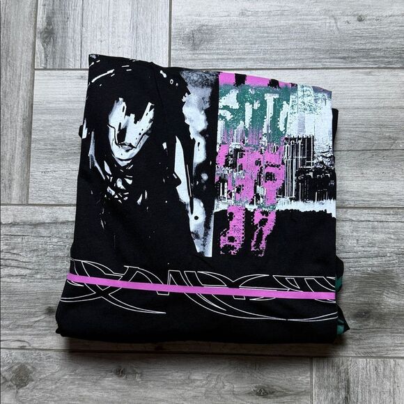 ASOS oversized long sleeve t-shirt in black with & matrix sleeve print size L - Picture 2 of 10